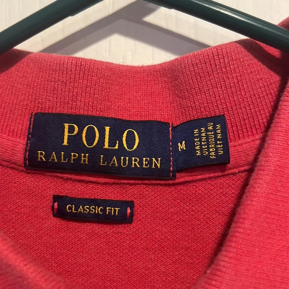 Polo by Ralph Lauren Classic Fit Size Medium in a pique textured fabric